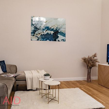 Kr16 Apartment - Hostaid ブダペスト エクステリア 写真