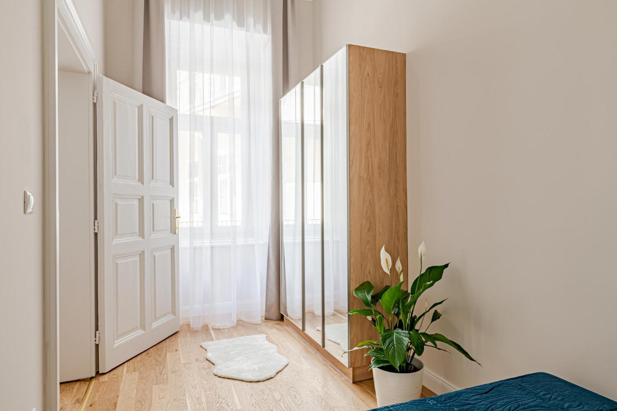 Kr16 Apartment - Hostaid ブダペスト エクステリア 写真